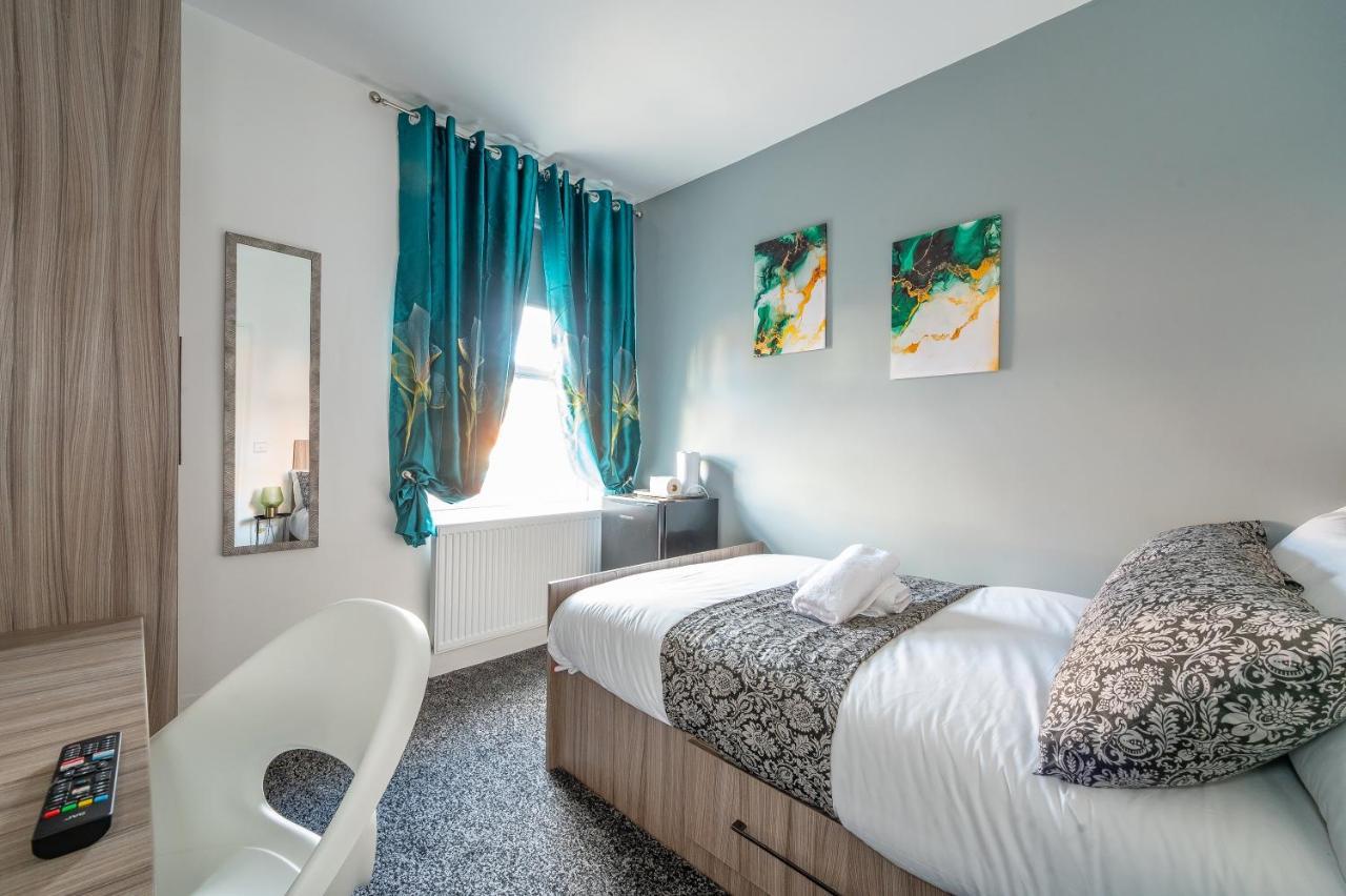 *rb12s* For Your Relaxed & Cosy + Free Parking + Free Fast Wifi * *