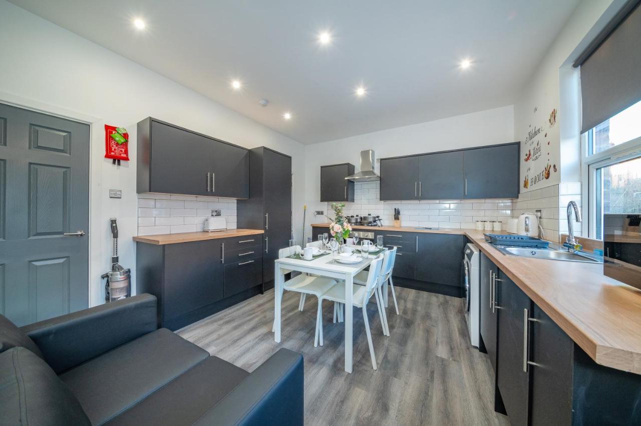 Homestay *rb12s* For Your Relaxed & Cosy + Free Parking + Free Fast Wifi * Leeds (West Yorkshire)